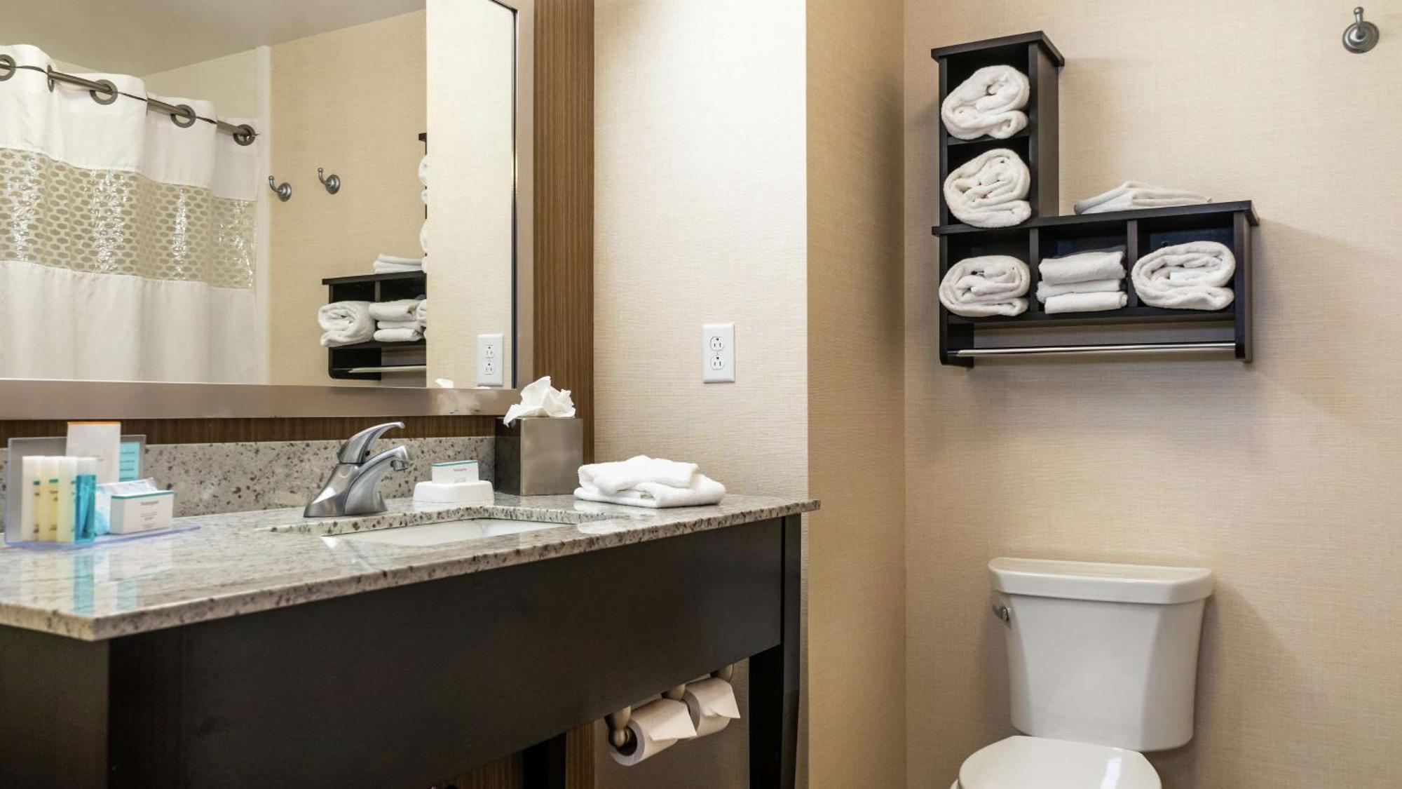Hampton Inn & Suites Baltimore/Woodlawn Esterno foto