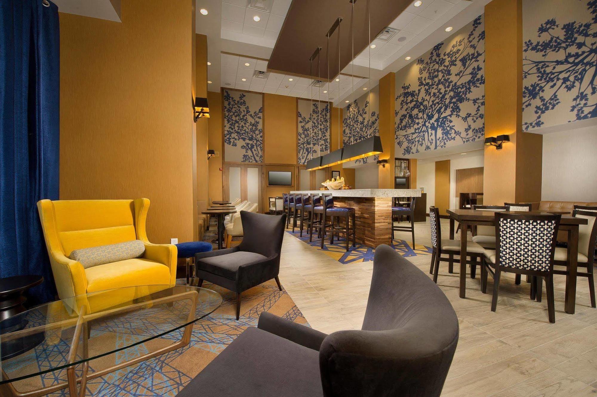 Hampton Inn & Suites Baltimore/Woodlawn Esterno foto